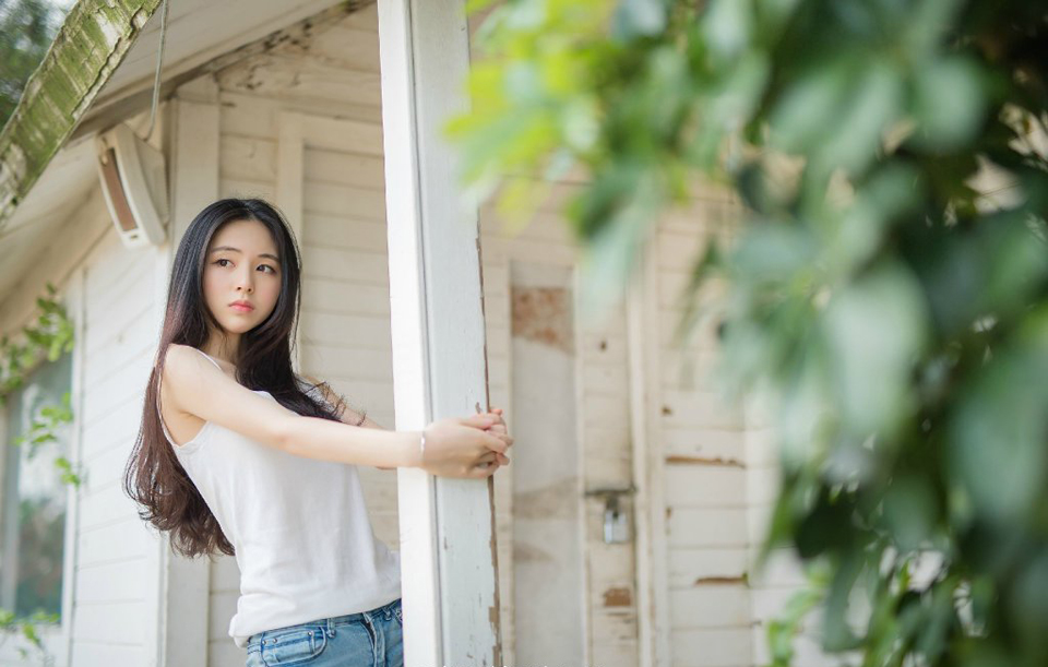 “除了他，还能有谁……”说到一半，夏侯惇突然反应过来，面色难看的看向曹操。
